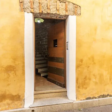 Апартаменты Deliziosa Mansarda Nel Centro Storico